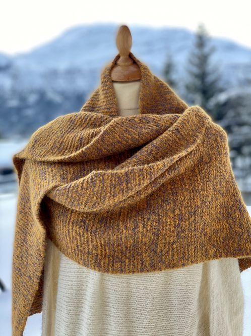 Hovedbilde Mia Peru- Skjerf NY